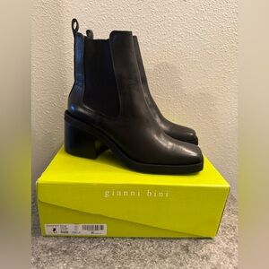 Women’s Gianni Bini Boots size 9.5 NIB, Black